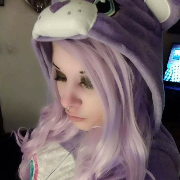 Nothing - Picture 3 of 4